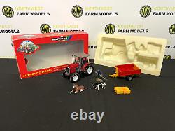 Britains 132 Scale 3055 Massey Ferguson Gift Set Tractor, Trailer