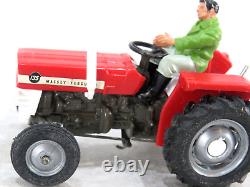 Britains 9520 Massey Ferguson MF2680 Tractor