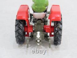 Britains 9520 Massey Ferguson MF2680 Tractor