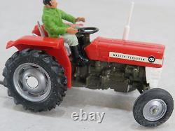 Britains 9520 Massey Ferguson MF2680 Tractor