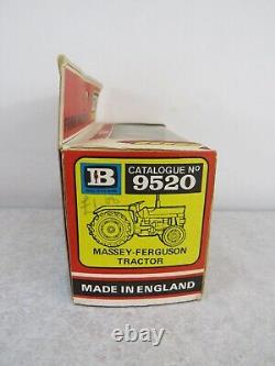 Britains 9520 Massey Ferguson MF2680 Tractor