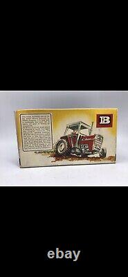 Britains Ltd No. 9522 Massey Ferguson 595 Turbo Tractor