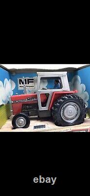 Britains Ltd No. 9522 Massey Ferguson 595 Turbo Tractor