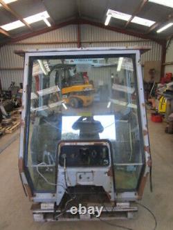 For, Massey Ferguson 3070 Cab Frame & Windscreen