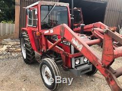 MASSEY FERGUSON 550 TRACTOR and MF LOADER AND BUCKET