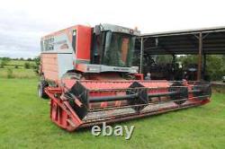 MASSEY FERGUSON 7274 Cerea Auto Level Combine Harvester, Year 2002