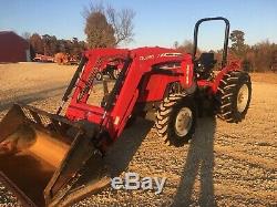 Massey Ferguson 2650 HD Red Tractor 4x4