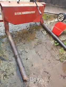 Massey Ferguson 390 4WD Loader Tractor