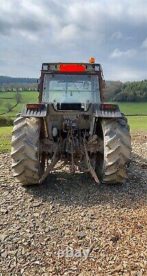 Massey Ferguson 390 tractor loader