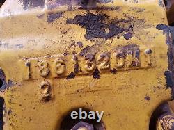 Massey Ferguson 50B, 50D, 50E, 50EX Hydraulic Lift Cover Assy 1861320M1