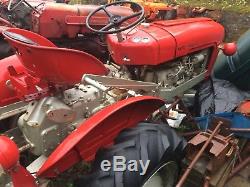 Massey Ferguson 821 Tractor