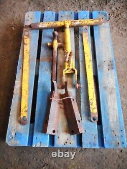 Massey Ferguson Tractors MF35, MF135 T-Bar Pickup Hitch NVT486