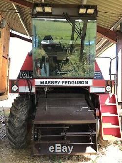 Massey ferguson 27 combine harvester Good Working Order
