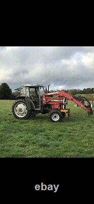 Massey ferguson 390 tractor with loader