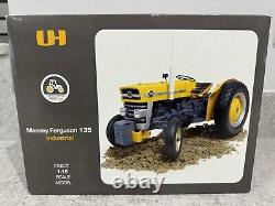 Universal Hobbies Massey Ferguson 135 Ind Tractor 116 UH2822 NewithMint